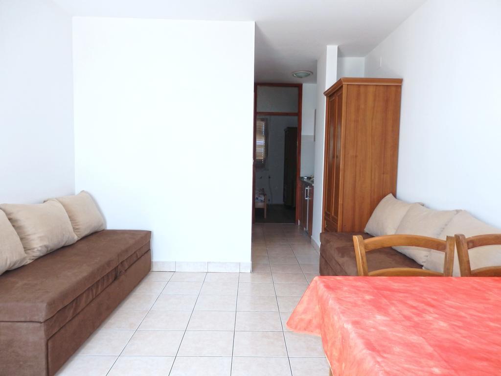 Apartments Idila Medulin Exterior photo