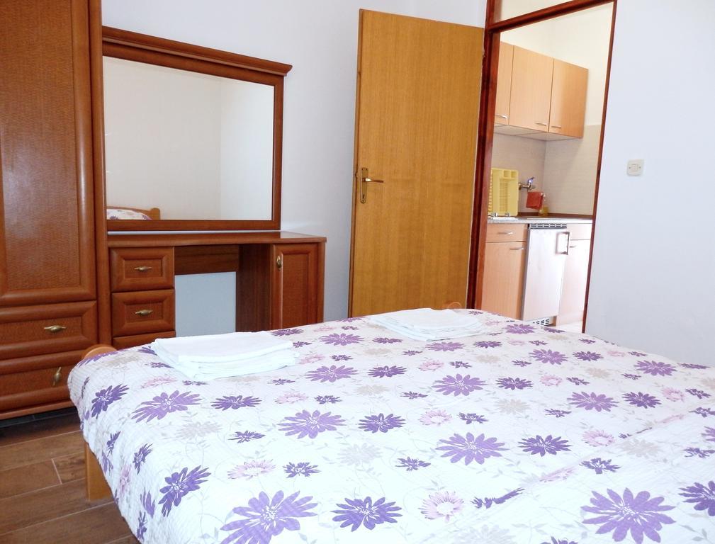 Apartments Idila Medulin Exterior photo